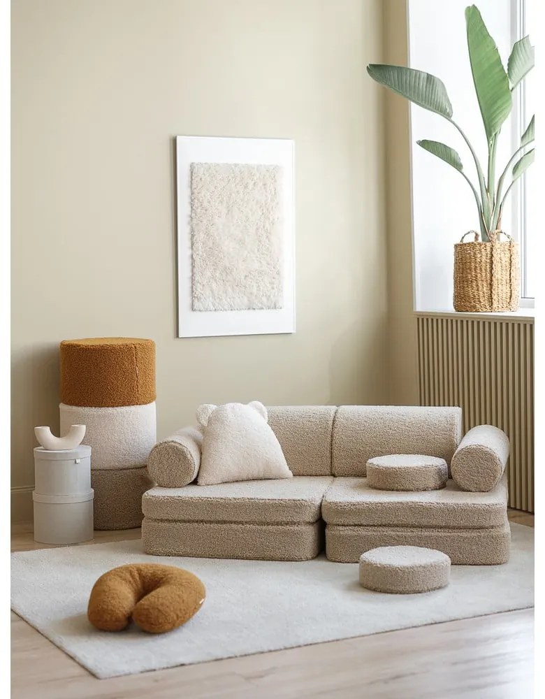Jasnobrązowa sofa dla dzieci z materiału bouclé 132 cm Settee – Wigiwama
