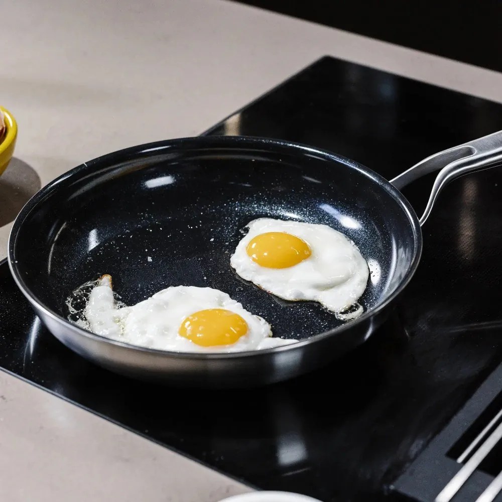 Patelnia ze stali nierdzewnej z powłoką nieprzywierającą ø 26 cm Chili Ta – FABINI