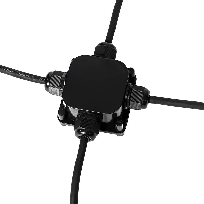 Zestaw 3 czarnych lamp ogrodowych na szpikulcu z przewodem i wtyczką IP65 - Done