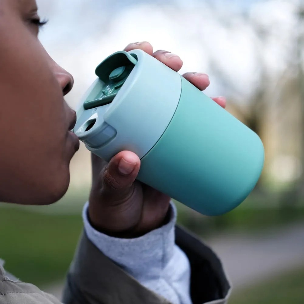 Miętowy kubek podróżny 340 ml Sipp – Joseph Joseph