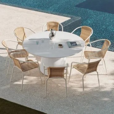 Zestaw Okrągłego Stołu Ø150 Cm Z Cementu Numira Oraz 8 Sztaplowanych Krzeseł Ogrodowych Ze Stali I Syntetycznego Rattanu Kalyman Jasna Biel - Sklum