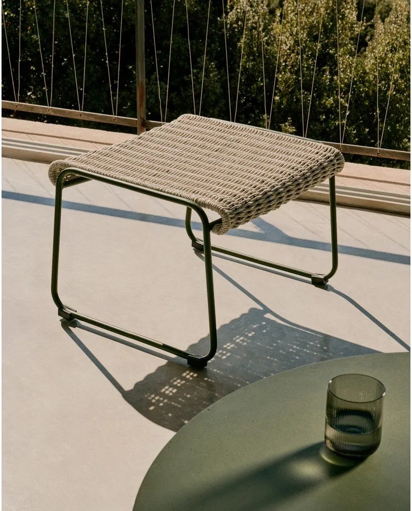 Szarozielony podnóżek ogrodowy Maurina – Kave Home