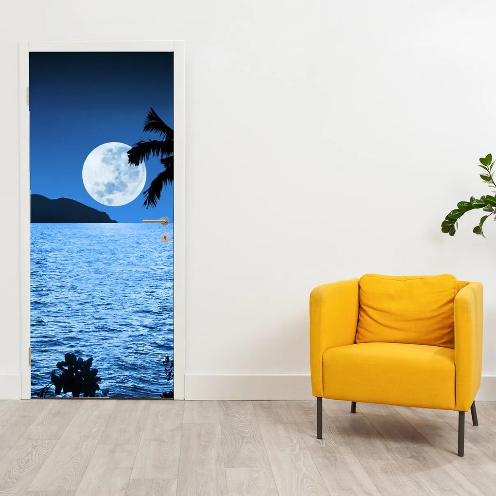 Fototapeta na drzwi - Księżyc nad poziomem morza (95x205cm)