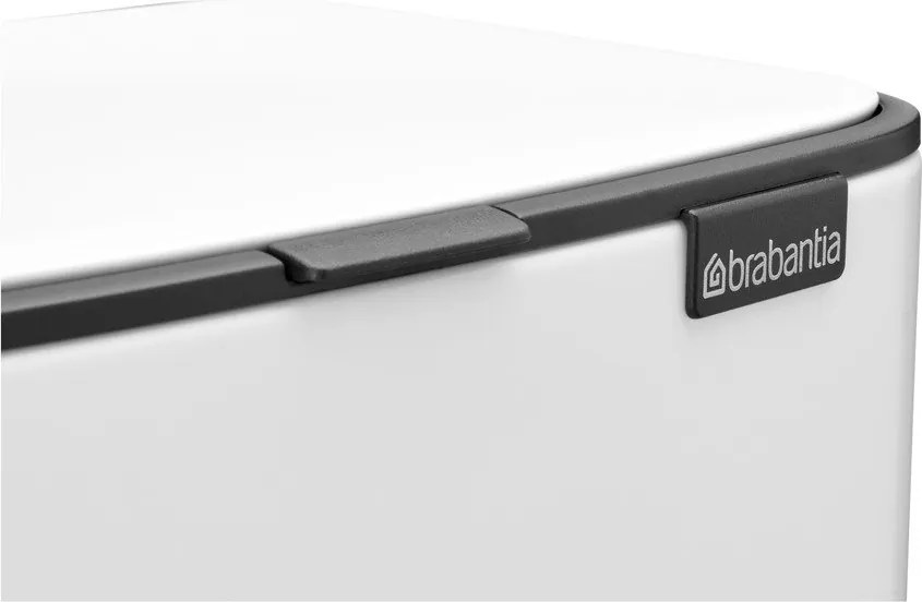 Biały stalowy kosz na śmieci z pedałem 12 l Bo – Brabantia