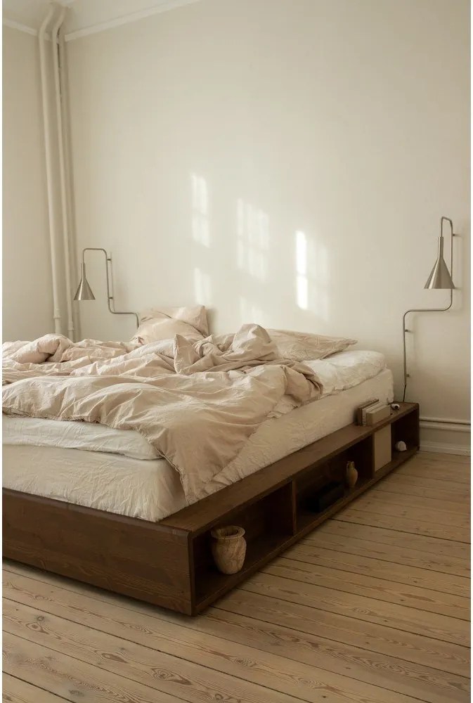 Brązowe łóżko dwuosobowe z drewna sosnowego ze stelażem 140x200 cm Ziggy – Karup Design