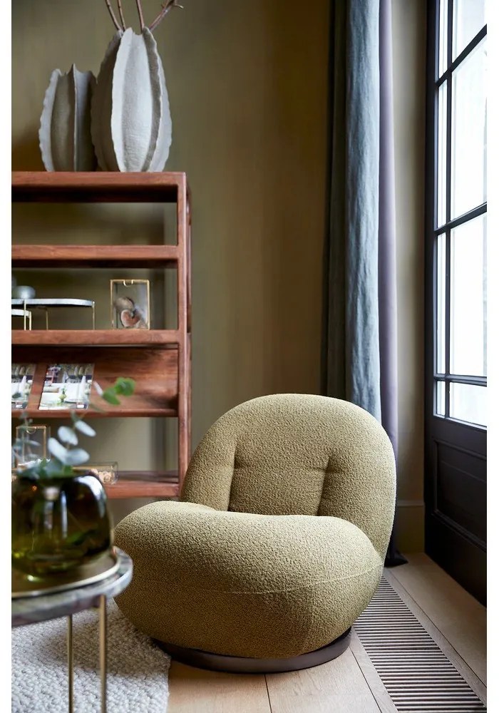 Zielony fotel z materiału bouclé Gumaca – Light &amp; Living