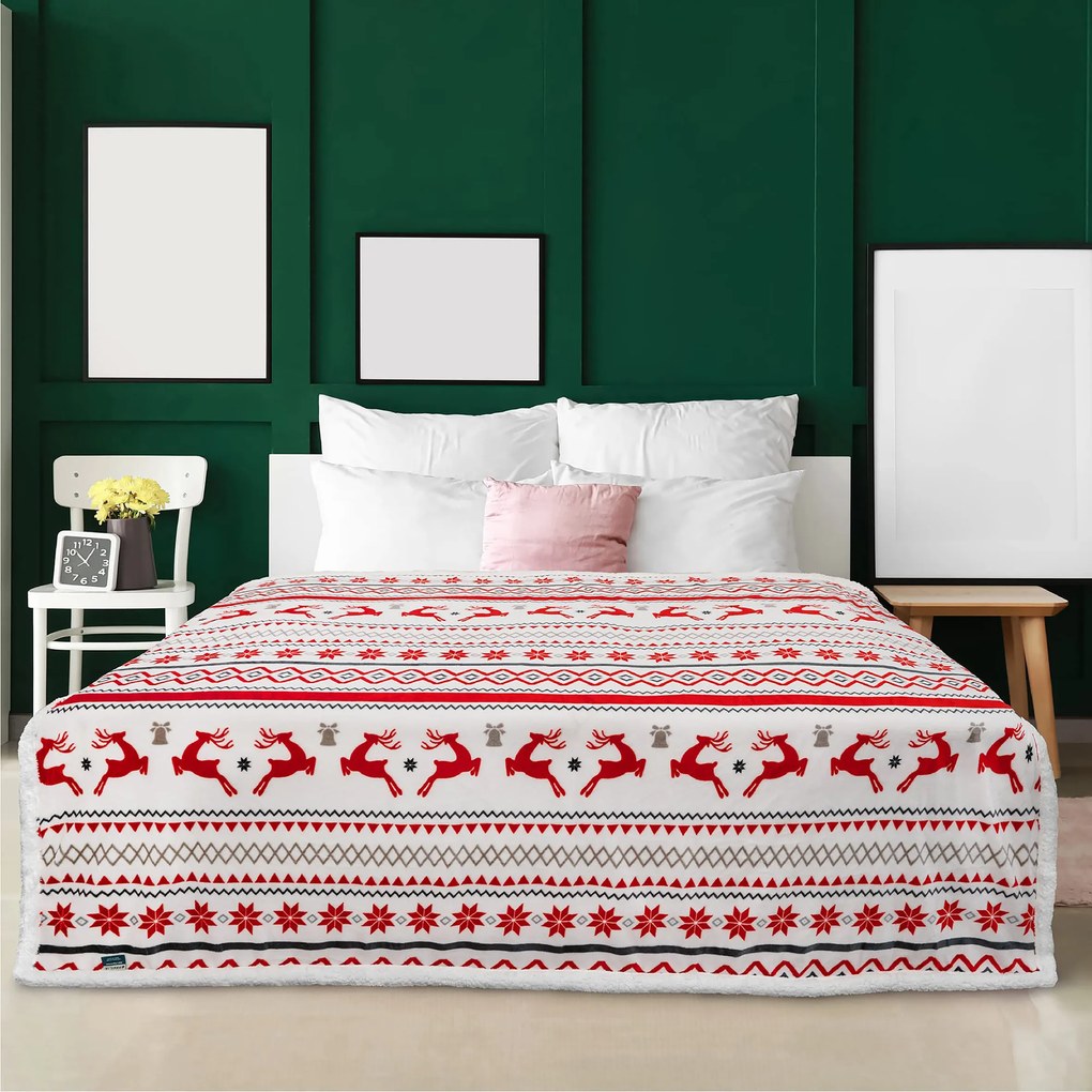 Świąteczny biały koc z mikropluszu z barankiem RETRO CHRISTMAS Rozmiar: 200 x 220 cm