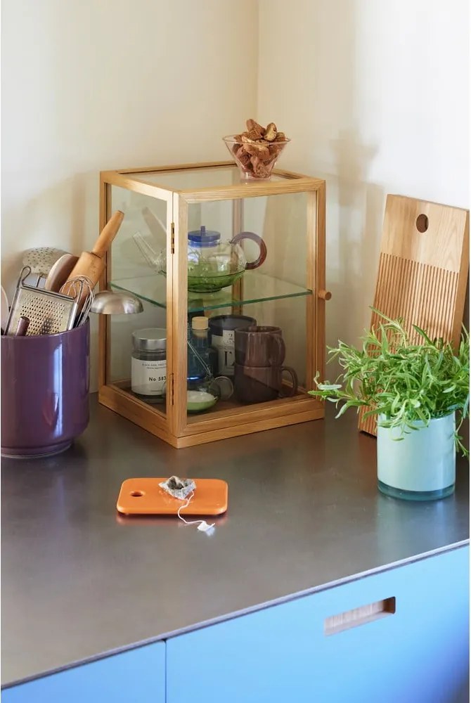 Witryna w dekorze dębu w naturalnym kolorze 30x42x30 cm Poetic – Hübsch