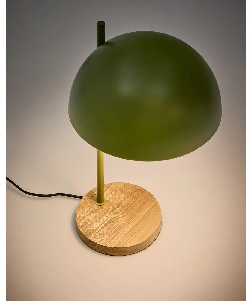 Zielona/w naturalnym kolorze lampa stołowa z metalowym kloszem (wysokość 48,5 cm) Catlar – Kave Home