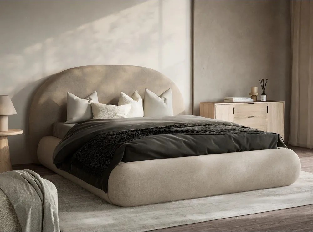 Beżowe tapicerowane łóżko dwuosobowe ze schowkiem i stelażem 160x200 cm Maumere – Maison de Rêve