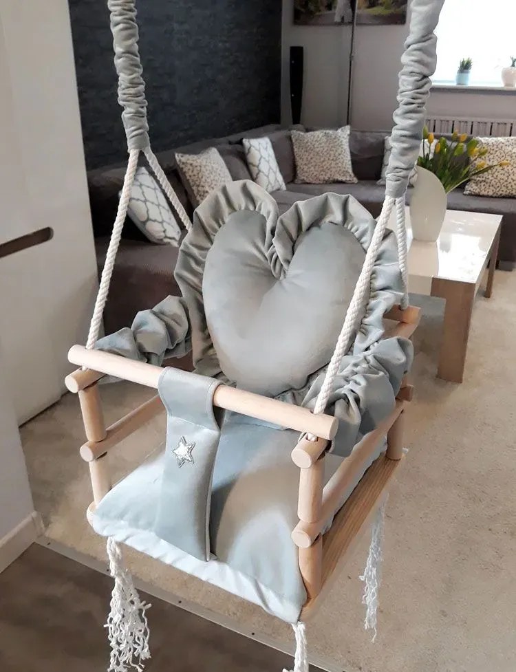 Szara huśtawka dla dzieci serce D5-H04