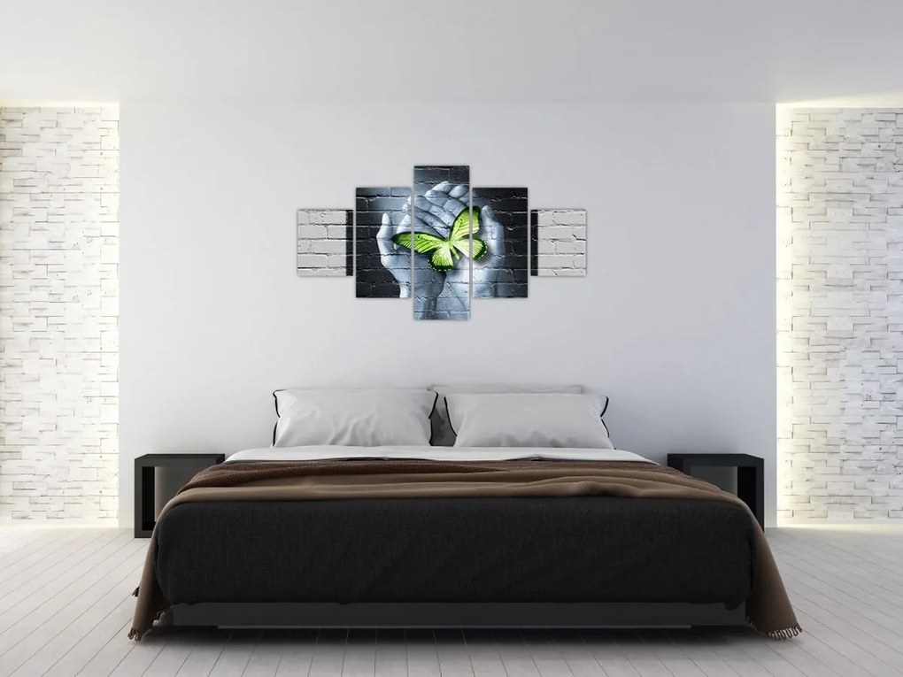 Obraz - Zielony motyl w ścianie (125x70 cm)