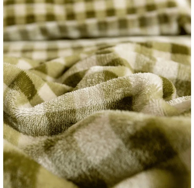 PrzytulneMieszkanie.pl PrzytulneMieszkanie.pl Pościel z mikropluszu KELVIO zielona Rozmiar pościeli: 2 szt 70 x 90 cm | 200 x 220 cm