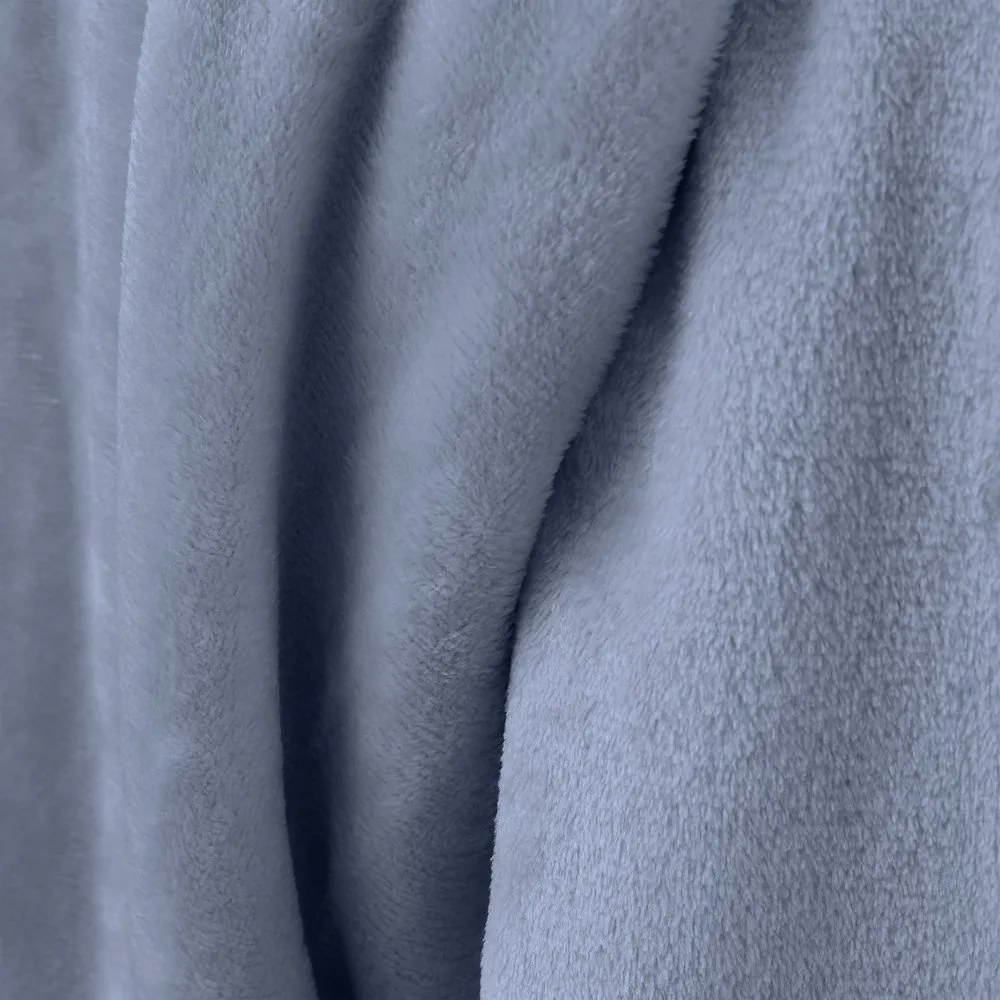 Jasnoniebieska narzuta z mikropluszu 200x240 cm Raschel Velvet – Catherine Lansfield