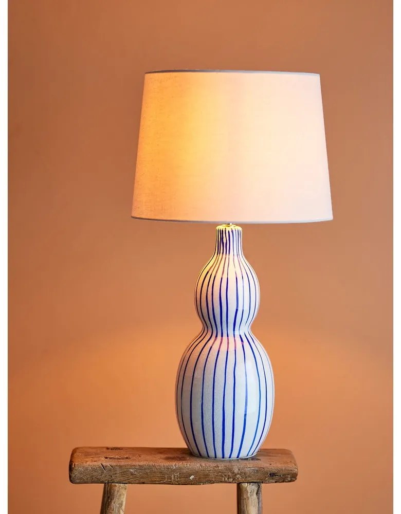 Niebiesko-kremowa lampa stołowa z tekstylnym kloszem (wysokość 68,5 cm) Gavisa – Bloomingville