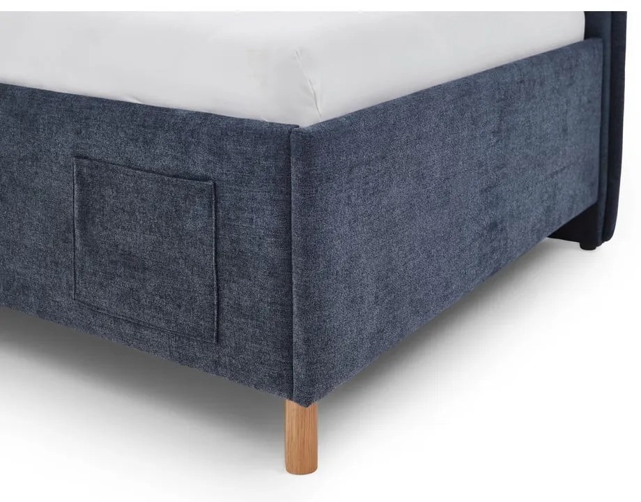 Ciemnoniebieskie tapicerowane narożne łóżko dziecięce ze schowkiem ze stelażem 140x200 cm Fun – Meise Möbel