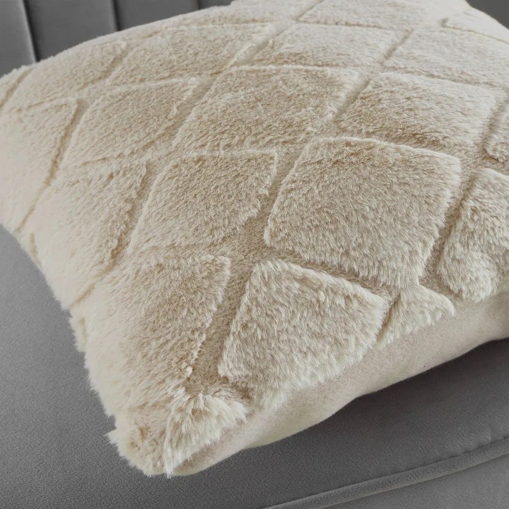 Poduszka dekoracyjna z mikropluszu 43x43 cm Cosy Diamond – Catherine Lansfield