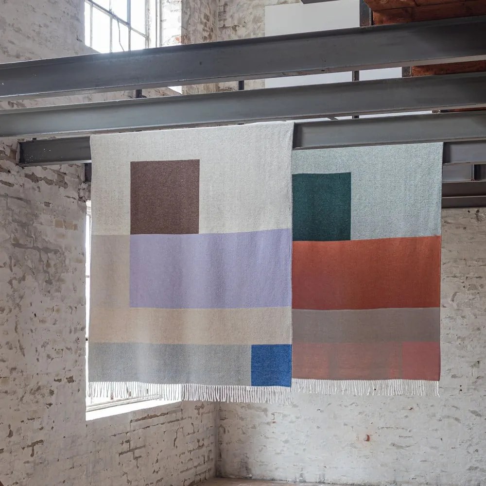 Lawendowo-beżowy koc 125x190 cm Brick – Mette Ditmer Denmark