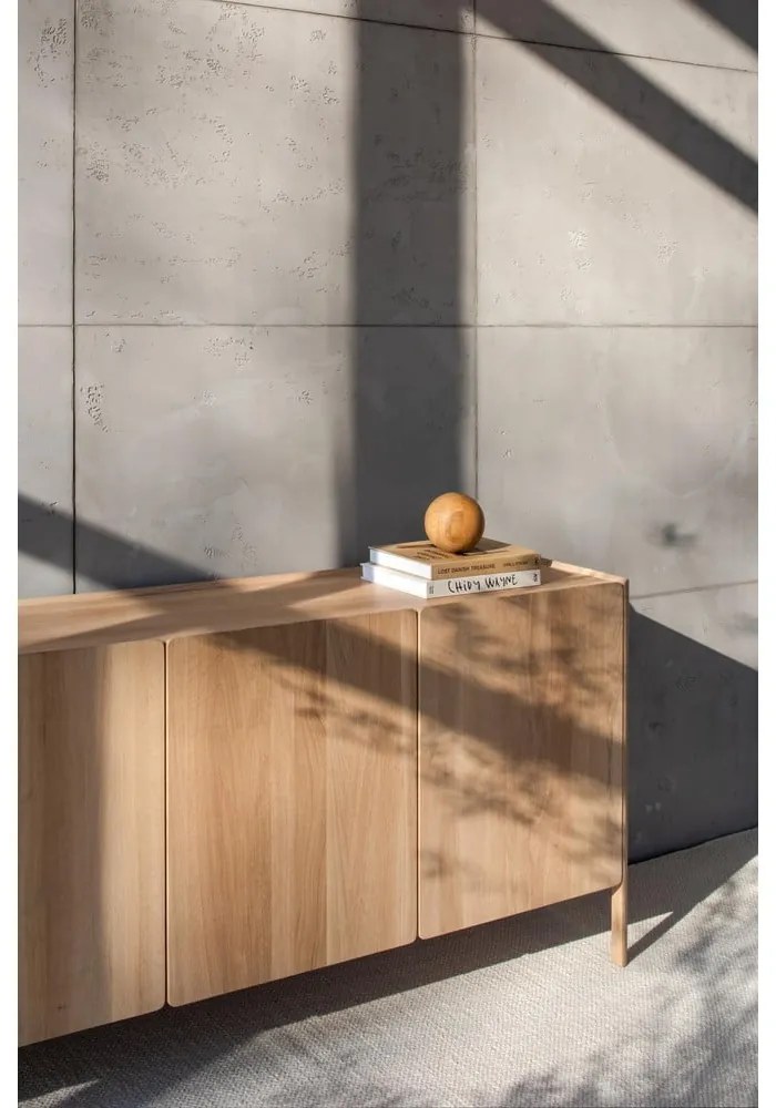 Komoda z litego drewna dębowego w naturalnym kolorze 220x85x42 cm Dvor – Gazzda
