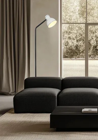 Lampa reflektorowa stojąca w industrialnym stylu C0-A76