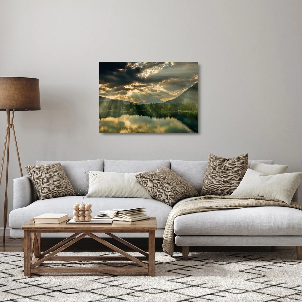 Obraz na szkle jeziora, przez które prześwieca słońce (70x50 cm)
