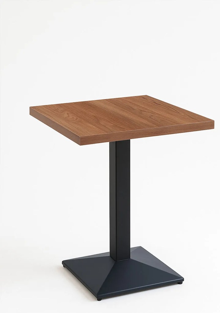 Stó Kuat Czarny 60cm