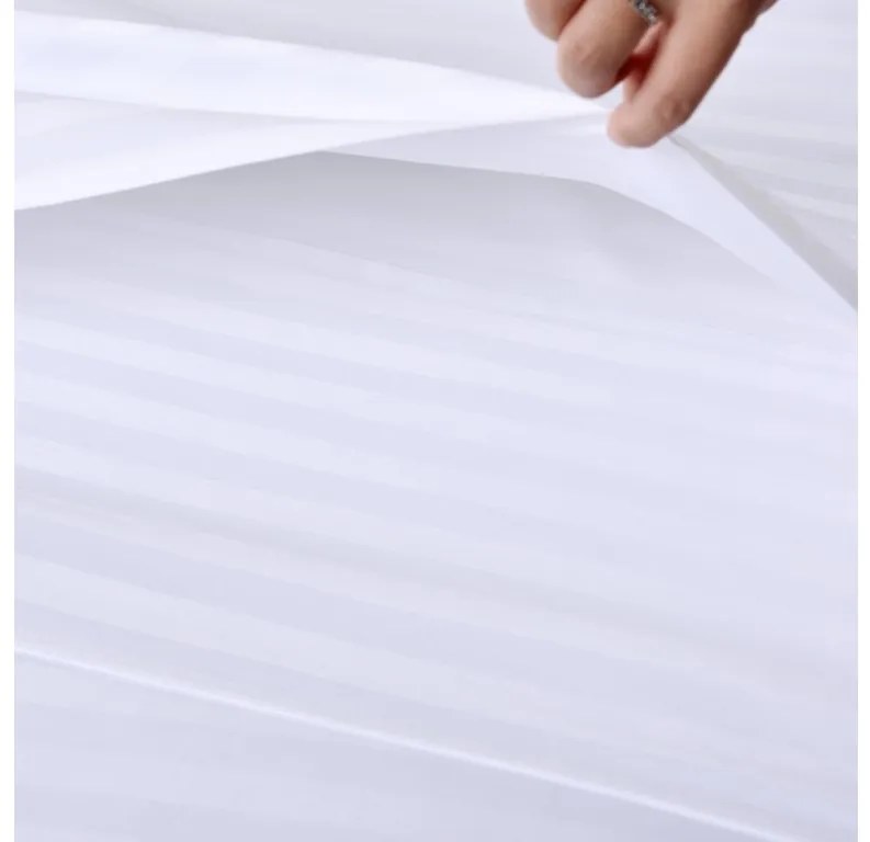 PrzytulneMieszkanie.pl PrzytulneMieszkanie.pl Hotelowa pościel z mikrowłókna JASMINE biała - pasek 2 cm Rozmiar pościeli: 70 x 90 cm | 140 x 220 cm