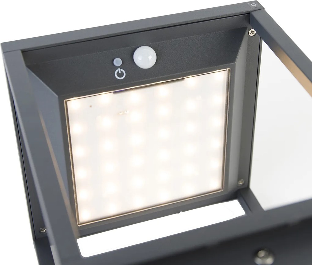 Lampa podłogowa zewnętrzna z panelem słonecznym