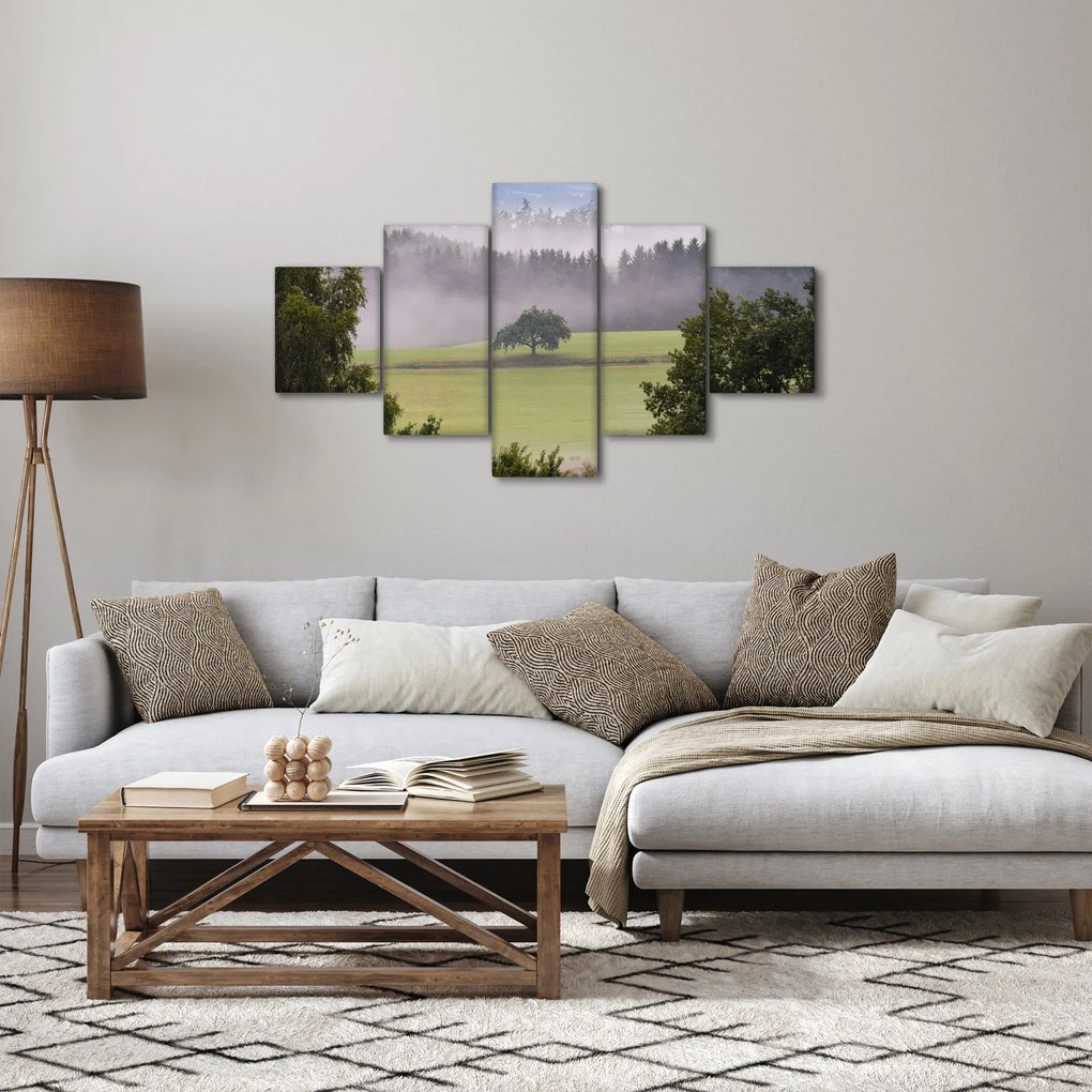 Obraz łąki z drzewem (125x70 cm)