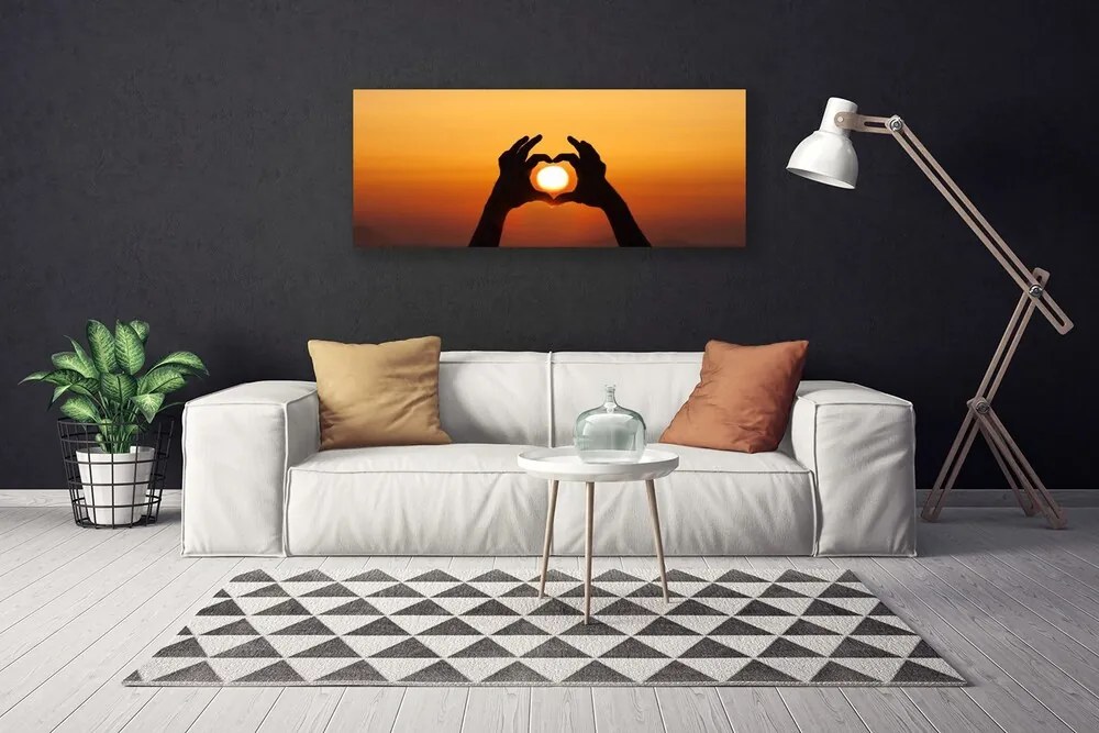 Obraz canvas Symbol Miłości w Blasku Słońca