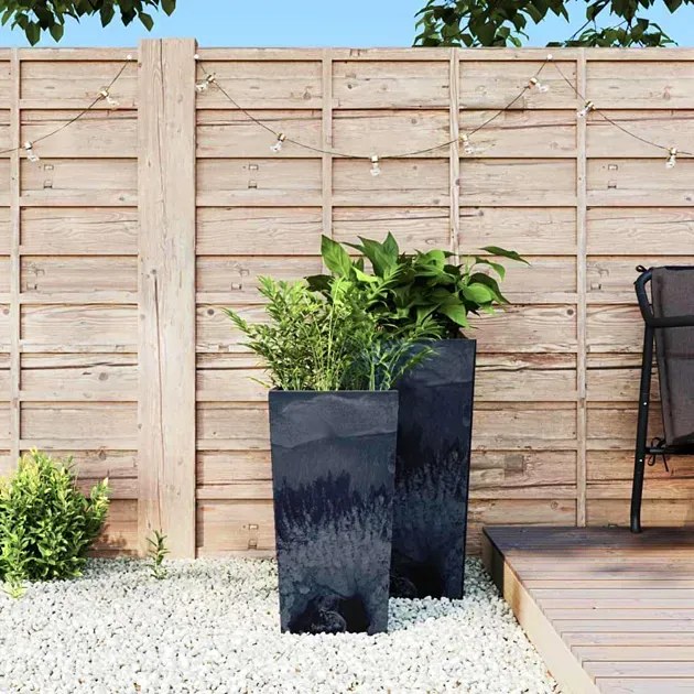 Antracytowa wysoka donica ogrodowa stylizowana na beton S7-N51