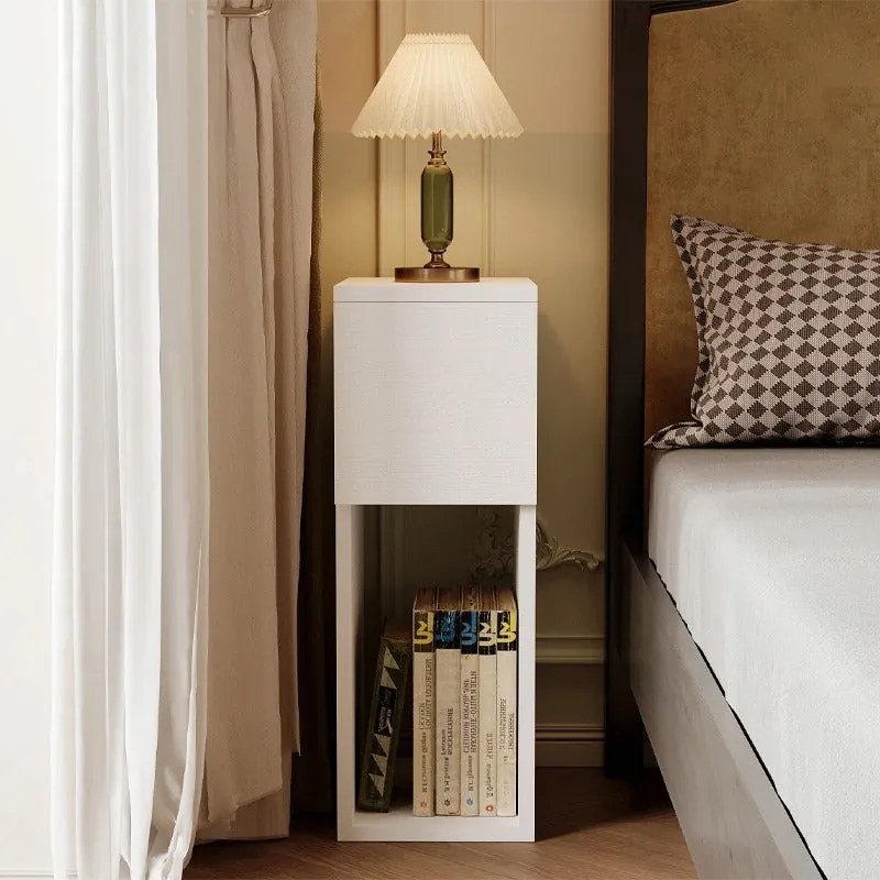 Szafka nocna biała z szufladą stolik z półką nowoczesny loft do sypialni