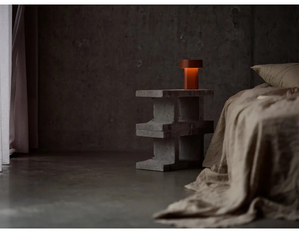 Koniakowa plastikowa lampa stołowa LED (wysokość 18 cm) Oblong – Zone