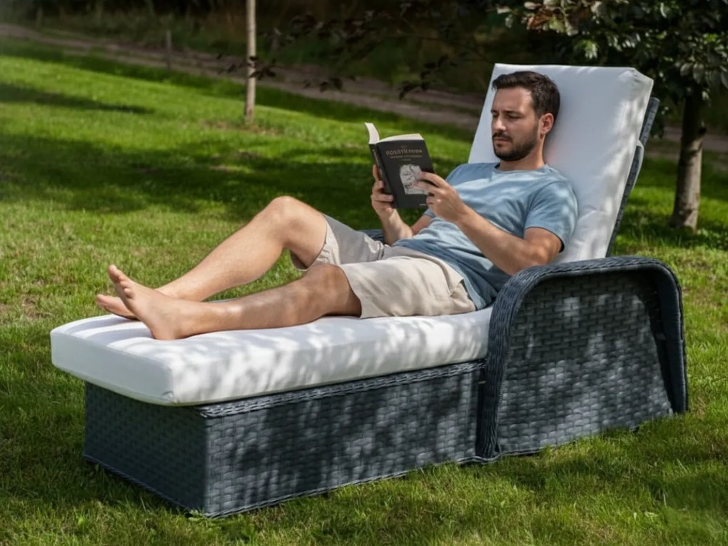 Leżanka ogrodowa z szarego technorattanu MATTO