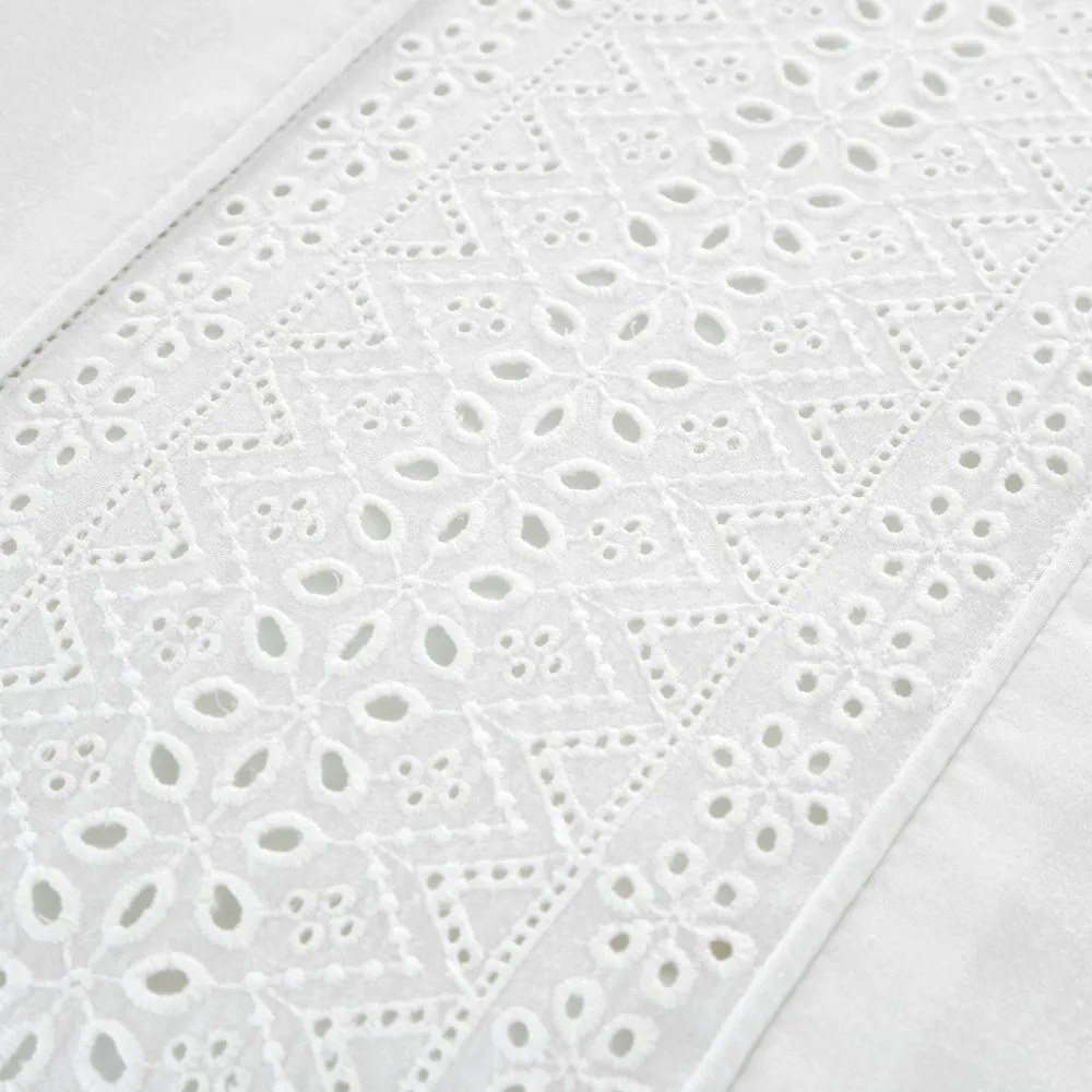 Biała pościel dwuosobowa 200x200 cm Broderie Anglaise – Catherine Lansfield
