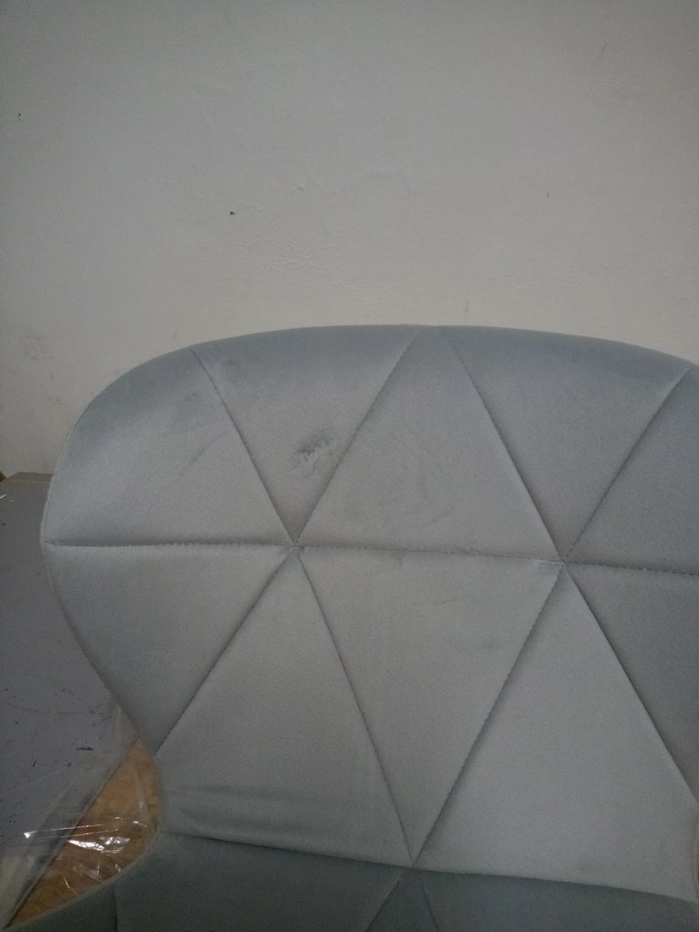 PROMOCJA Jasnoszare krzesło biurowe AVOLA VELVET II. jakość