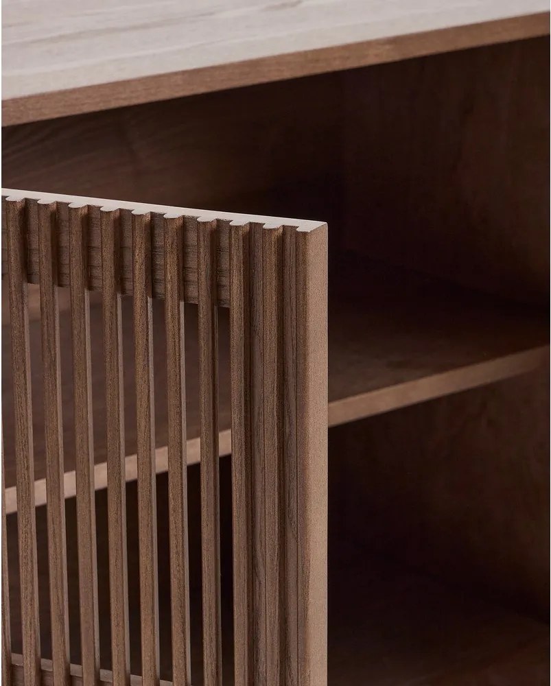 Ciemnobrązowa komoda w dekorze orzecha 181x71,5x42,5 cm Beyla – Kave Home