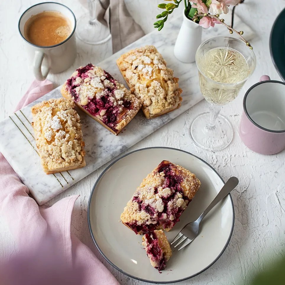 Zestaw naczyń stołowych Mäser 16 szt. MAILA –jasnoniebieski mix