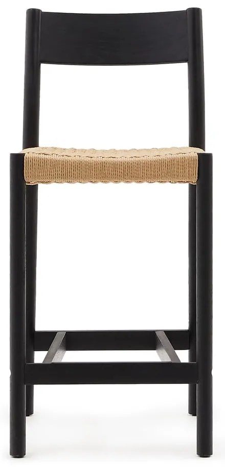 Czarny hoker z litego drewna dębowego (wysokość siedziska 65 cm) Yalia – Kave Home
