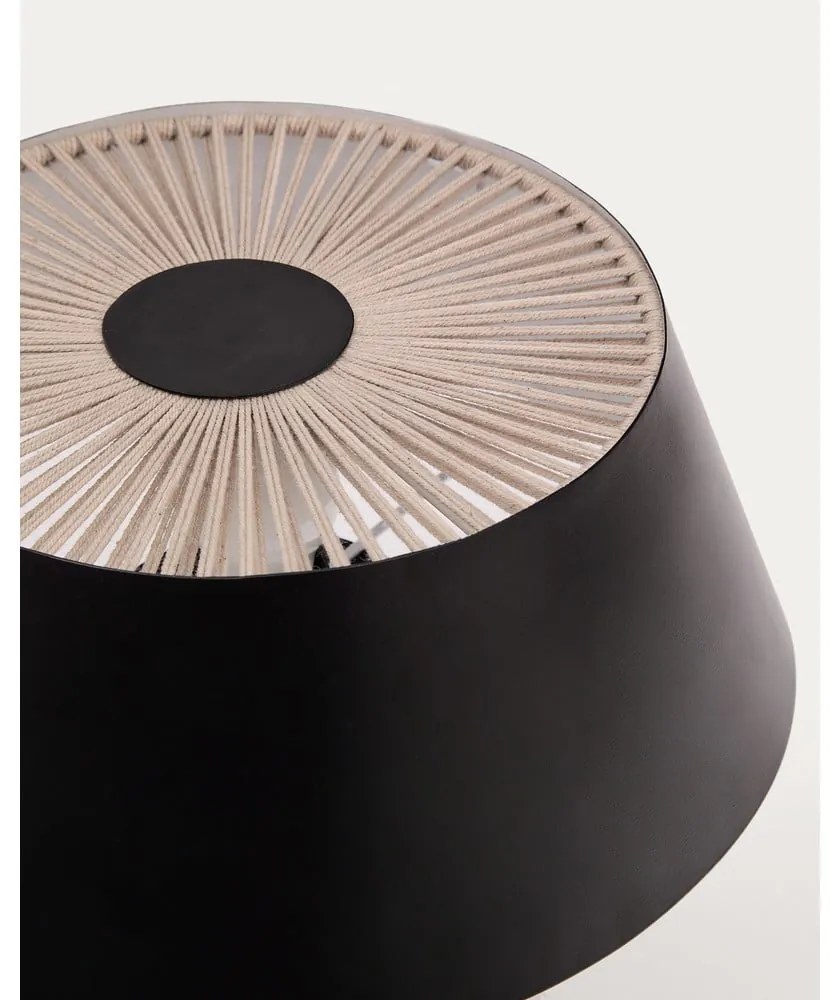 Czarna lampa stołowa z metalowym kloszem (wysokość 32 cm) Ancare – Kave Home