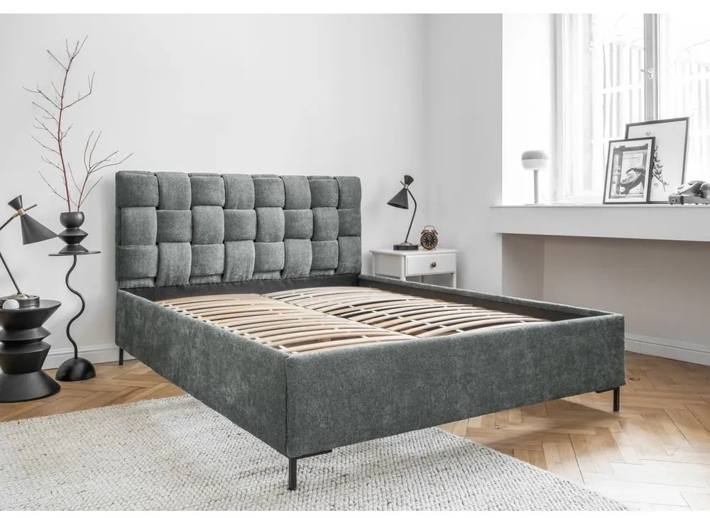 Jasnozielone tapicerowane łóżko dwuosobowe ze stelażem 180x200 cm Eve – Miuform