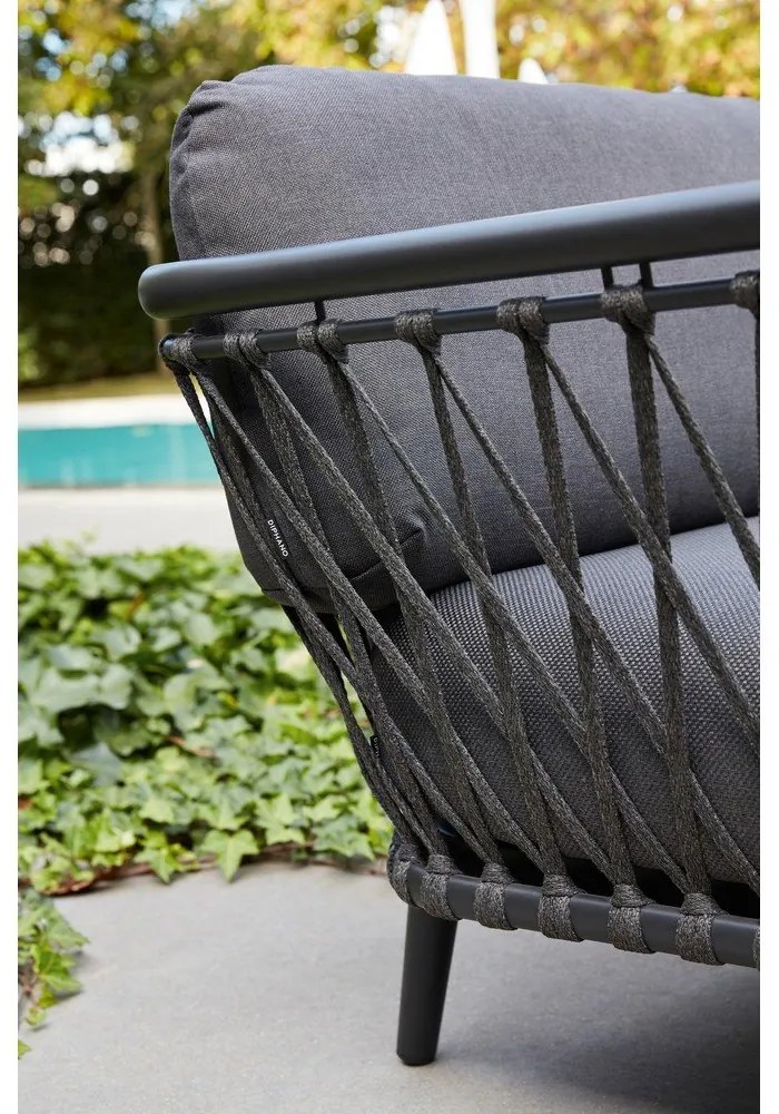 Ciemnoszara sofa ogrodowa Diamond – Diphano