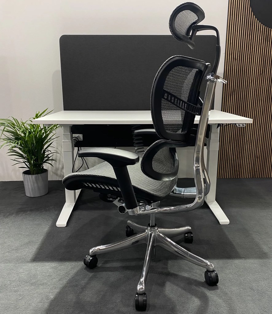 Fotel ergonomiczny z siatki ErgoFly Fly, zgodny z normą BHP