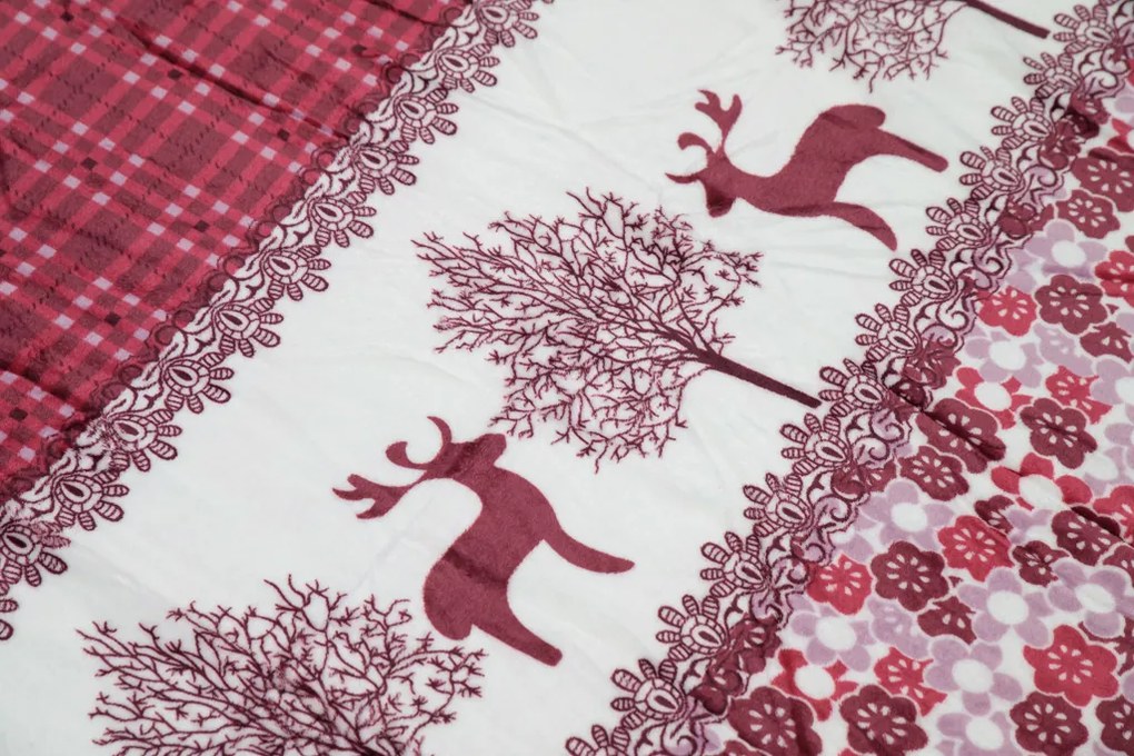 PrzytulneMieszkanie.pl PrzytulneMieszkanie.pl Pościel z mikropluszu Świąteczne Renifery wiśniowa