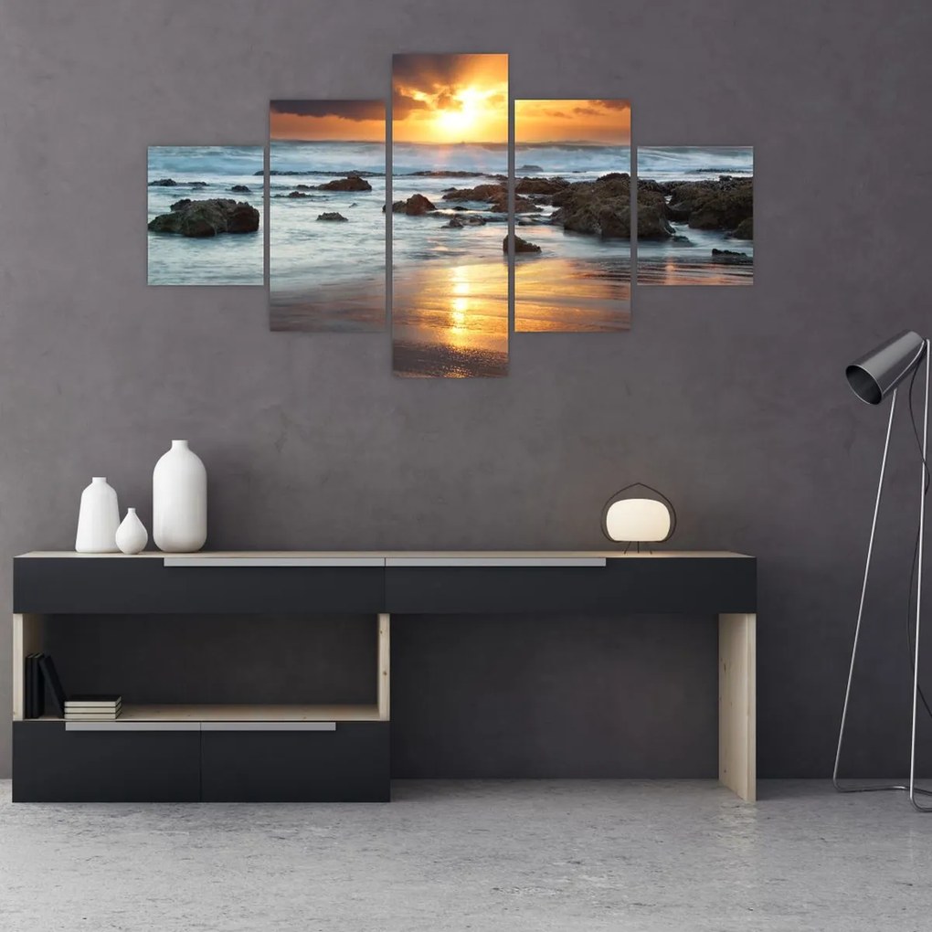 Obraz - Skąpane w słońcu morze (125x70 cm)
