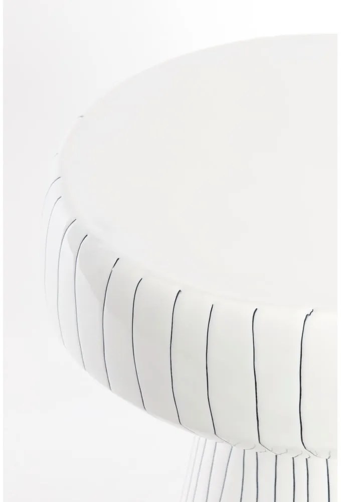 Metalowy okrągły stolik ø 38 cm Dakwa – Light &amp; Living