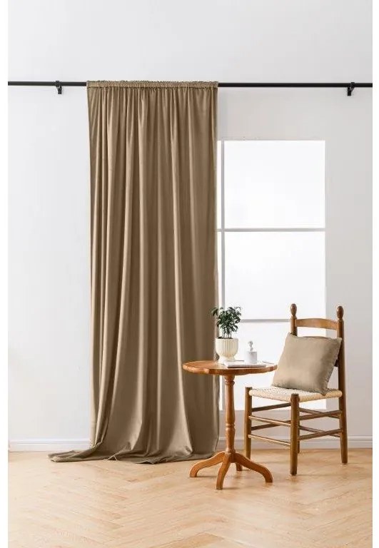 Jasnobrązowa zasłona zaciemniająca VELVET 140x250 cm Zawieszanie: Metalowe pierścienie