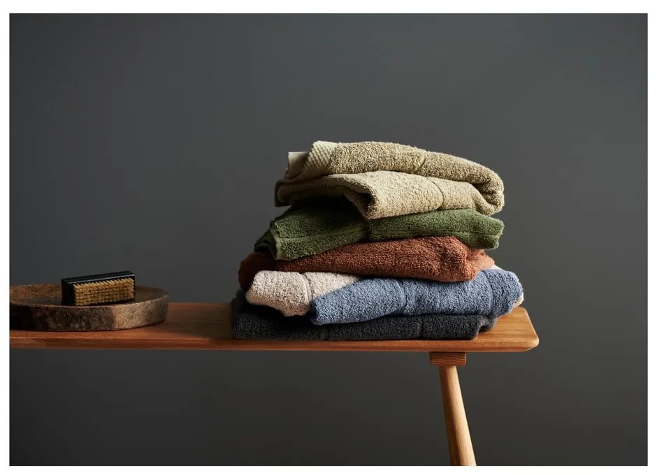 Jasnozielony bawełniany ręcznik kąpielowy frotte 70x140 cm Line – Södahl