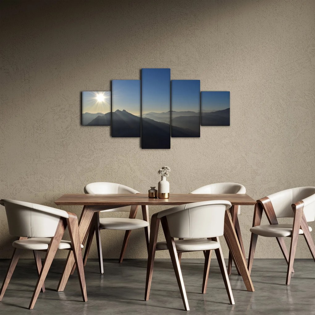 Obraz - Nad szczytami gór (125x70 cm)
