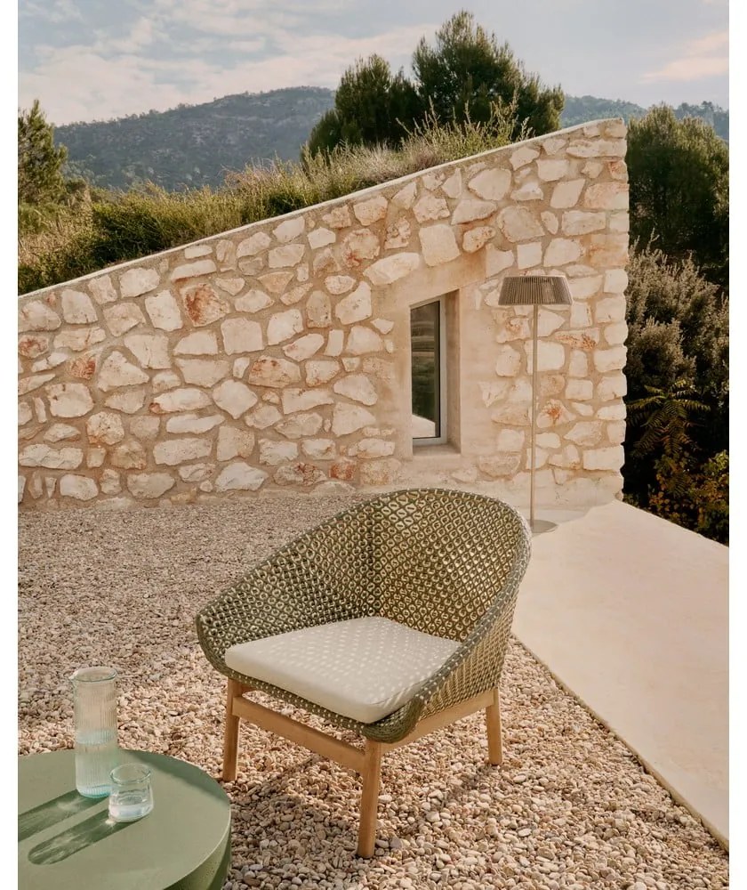 Zielono-naturalny drewniany fotel ogrodowy Olbia – Kave Home